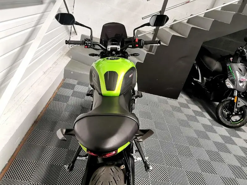 TRIDENT 660