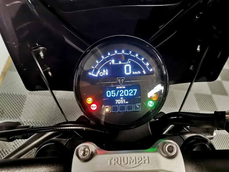 TRIDENT 660