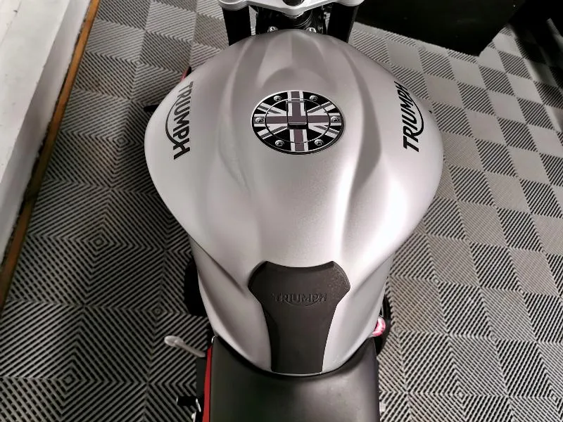 STREET TRIPLE 675 RX