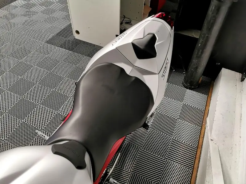 STREET TRIPLE 675 RX