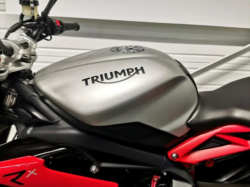 STREET TRIPLE 675 RX