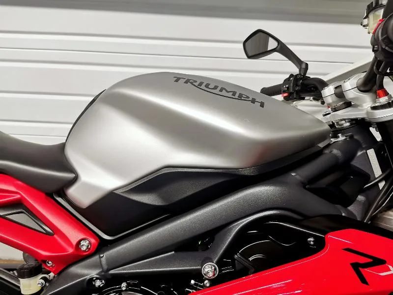 STREET TRIPLE 675 RX