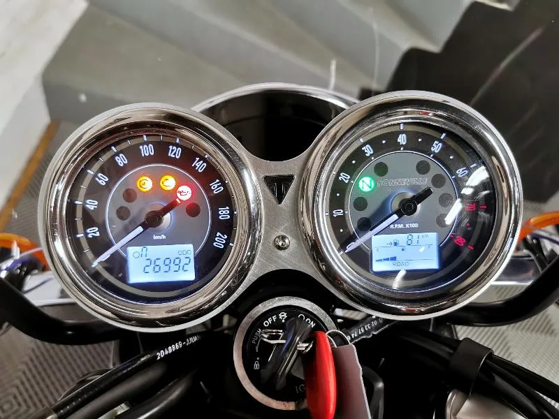 BONNEVILLE T120
