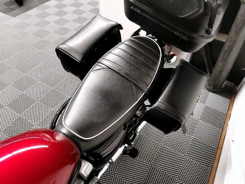 BONNEVILLE T120
