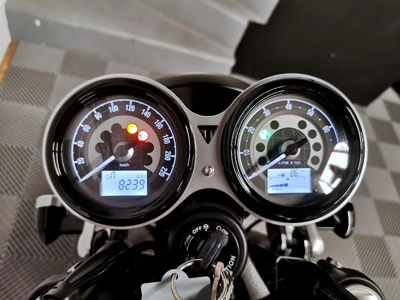 SPEED TWIN 1200