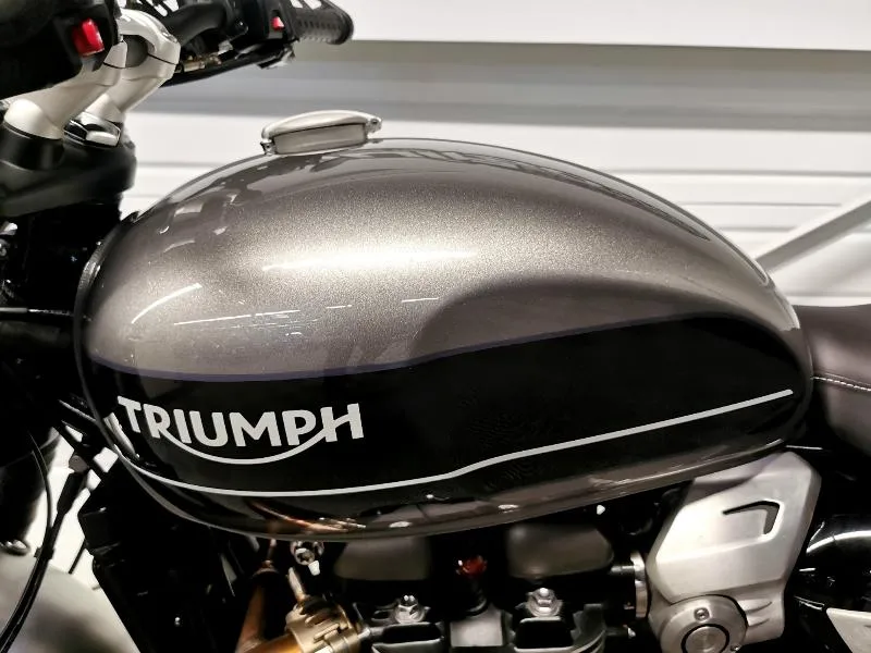SPEED TWIN 1200