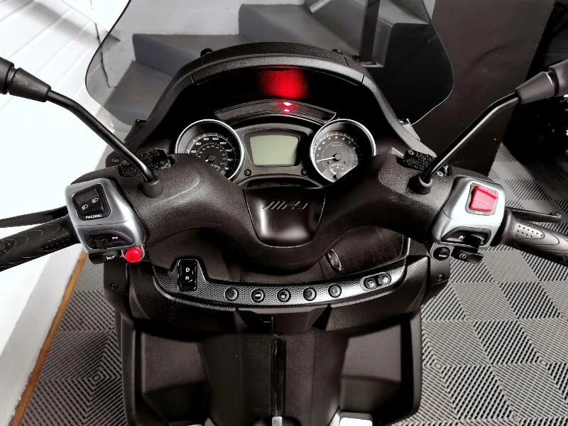 MP3 500 HPE SPORT ADVANCED ABS ASR