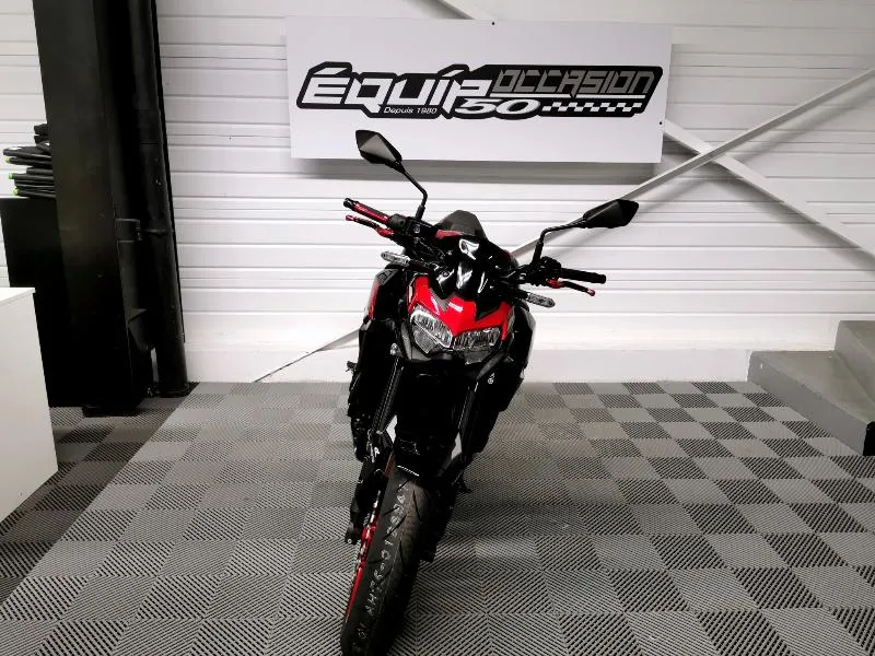 Z 900