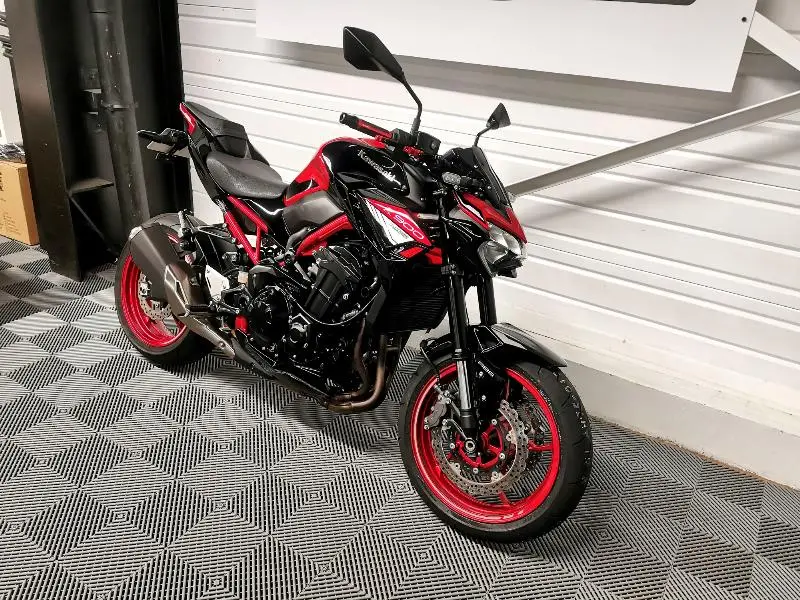 Z 900