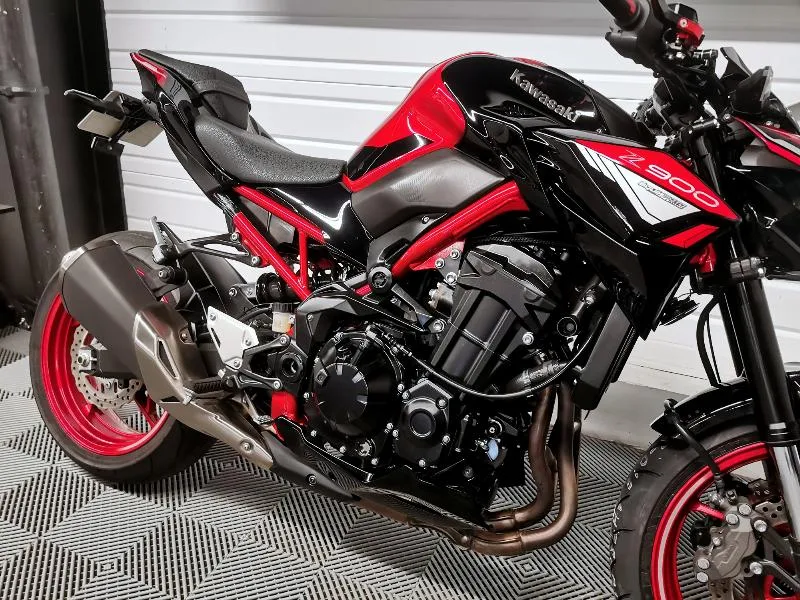 Z 900