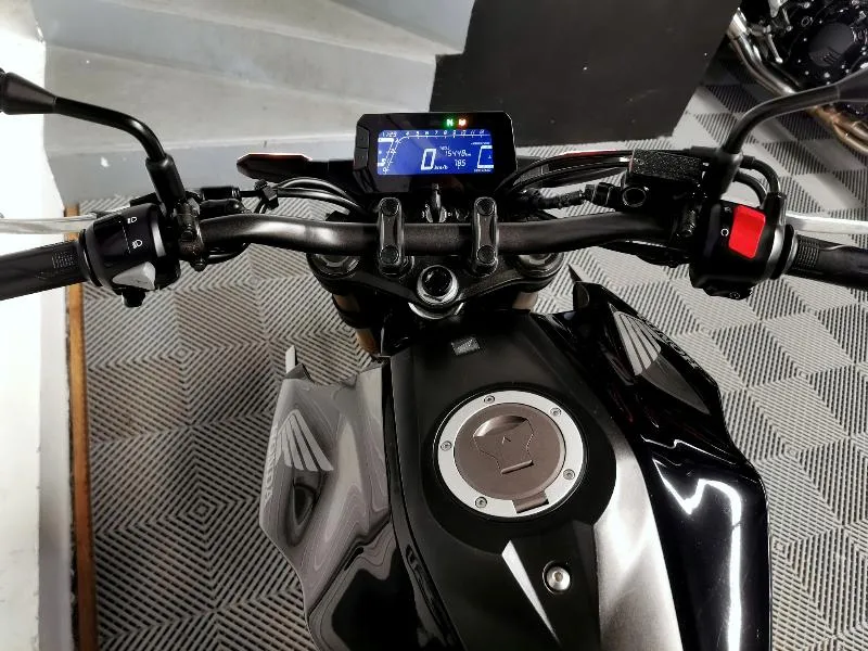 CB300R