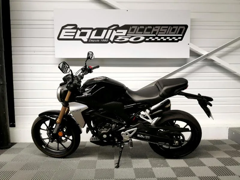 CB300R