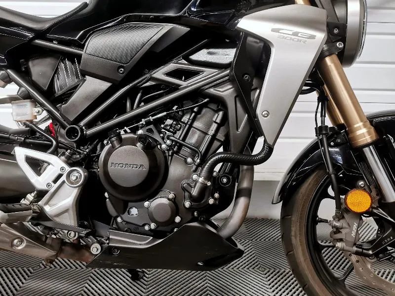 CB300R