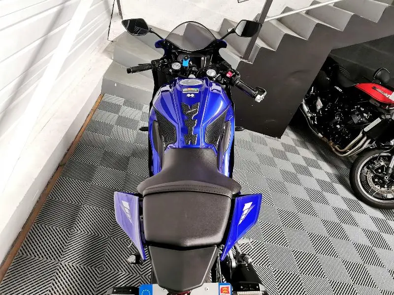 YZFR 125
