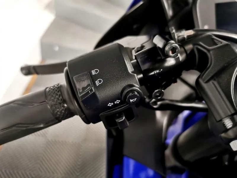 YZFR 125