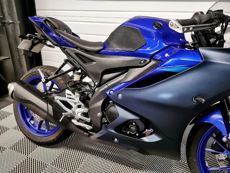 YZFR 125