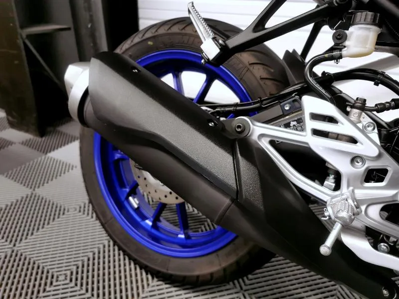 YZFR 125