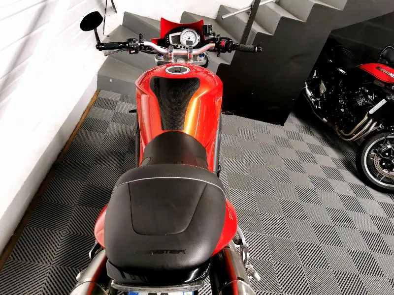 SPEED TRIPLE 1050