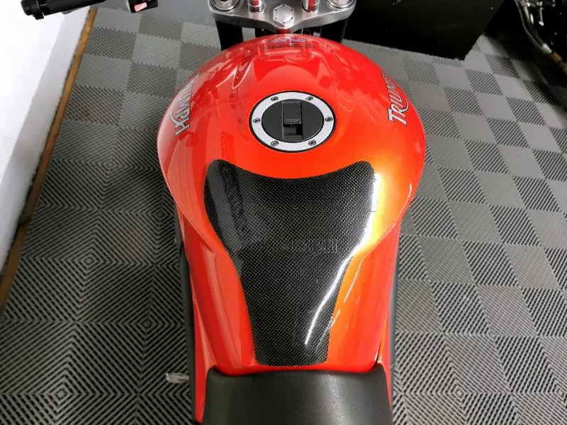 SPEED TRIPLE 1050