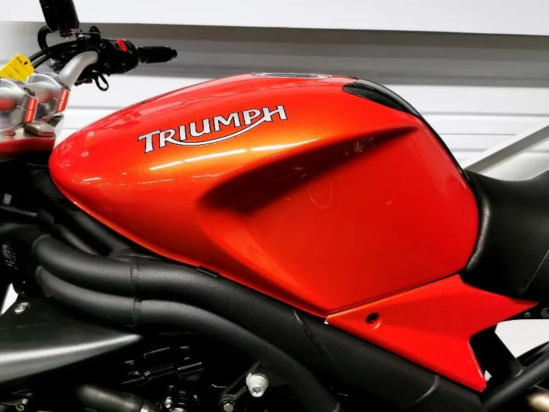 SPEED TRIPLE 1050