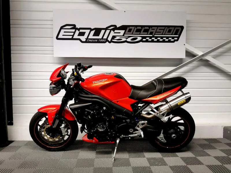 SPEED TRIPLE 1050