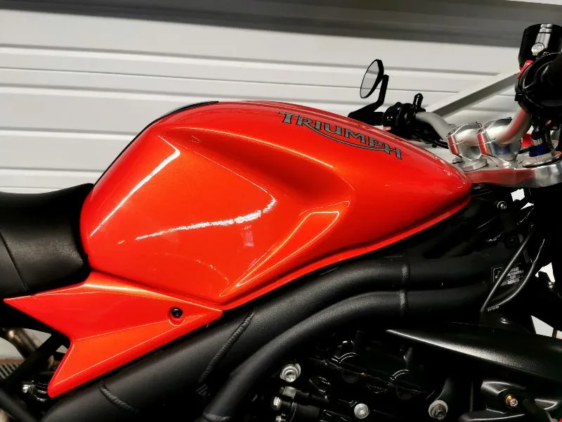 SPEED TRIPLE 1050