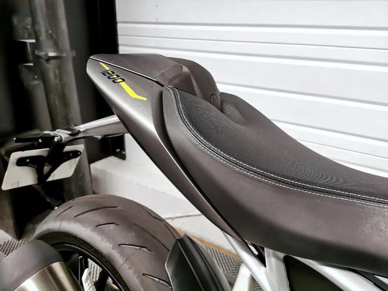 SPEED TRIPLE 1200 RS