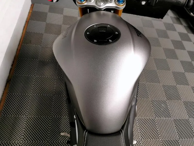 SPEED TRIPLE 1200 RS