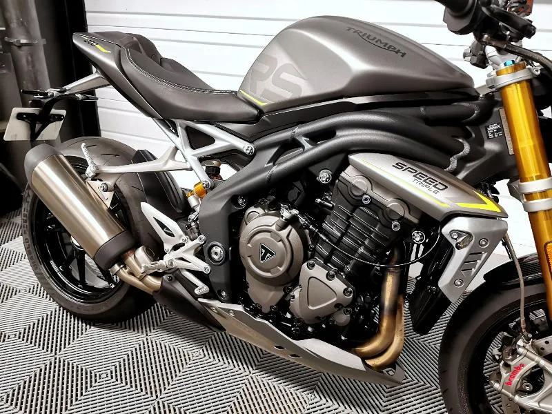 SPEED TRIPLE 1200 RS