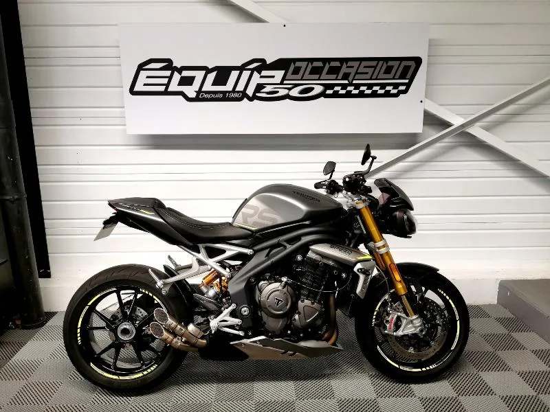 SPEED TRIPLE 1200 RS