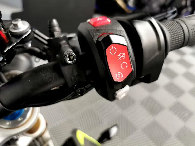 SPEED TRIPLE 1200 RS