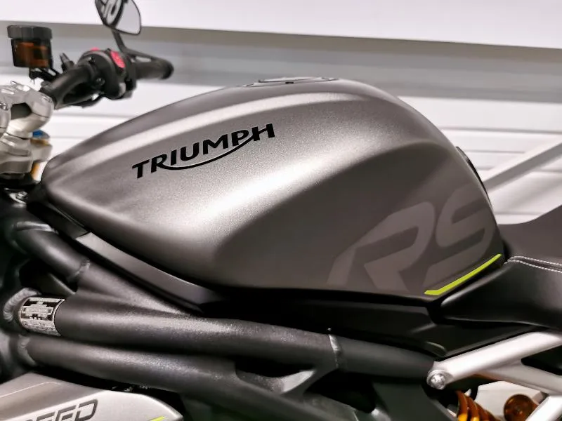 SPEED TRIPLE 1200 RS