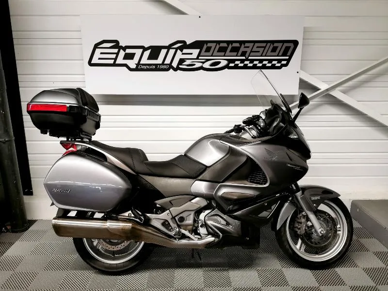 NT DEAUVILLE 700 ABS