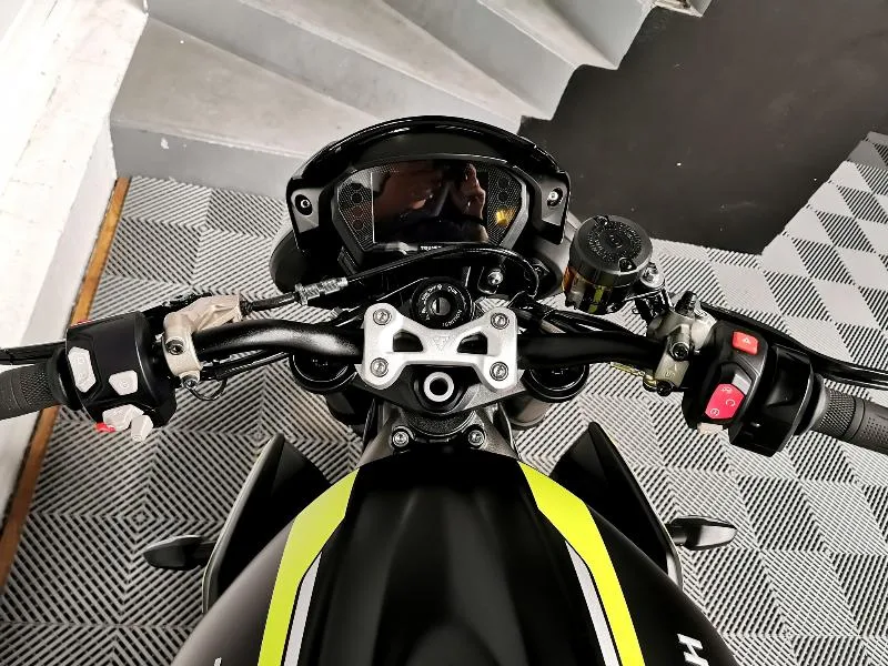 STREET TRIPLE 765 RS