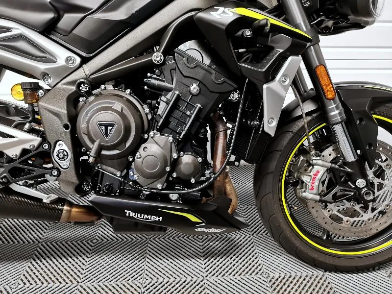 STREET TRIPLE 765 RS