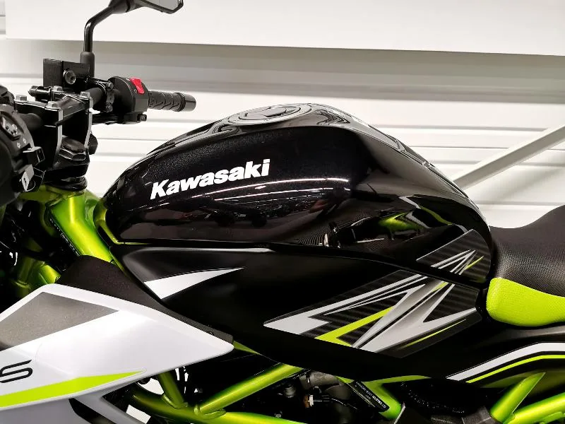 Z125