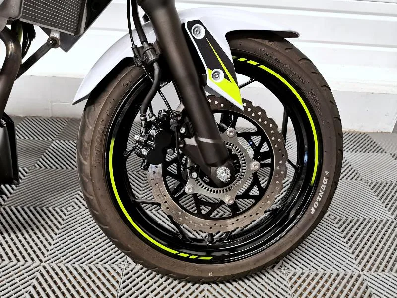 Z125