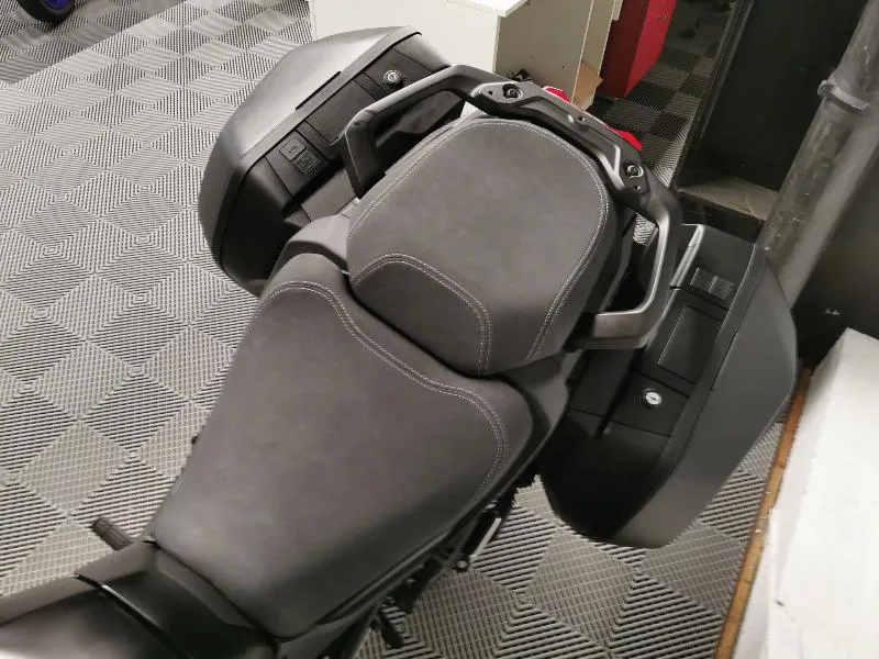 TRACER 9 GT