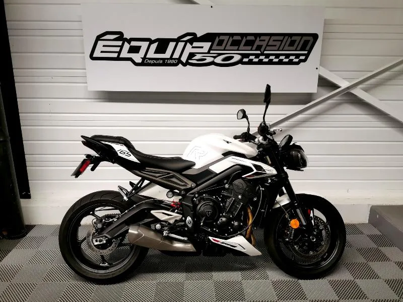 STREET TRIPLE 765 R