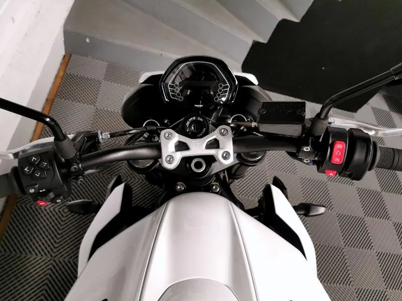 STREET TRIPLE 765 R
