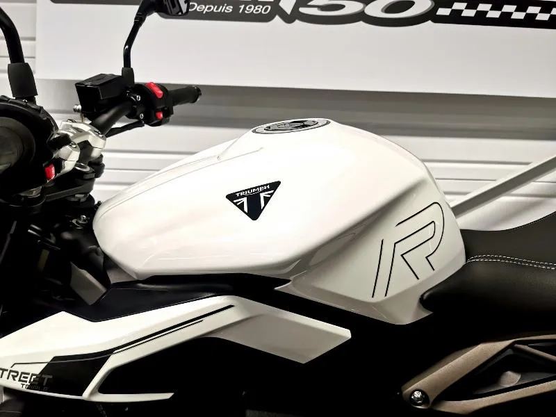 STREET TRIPLE 765 R