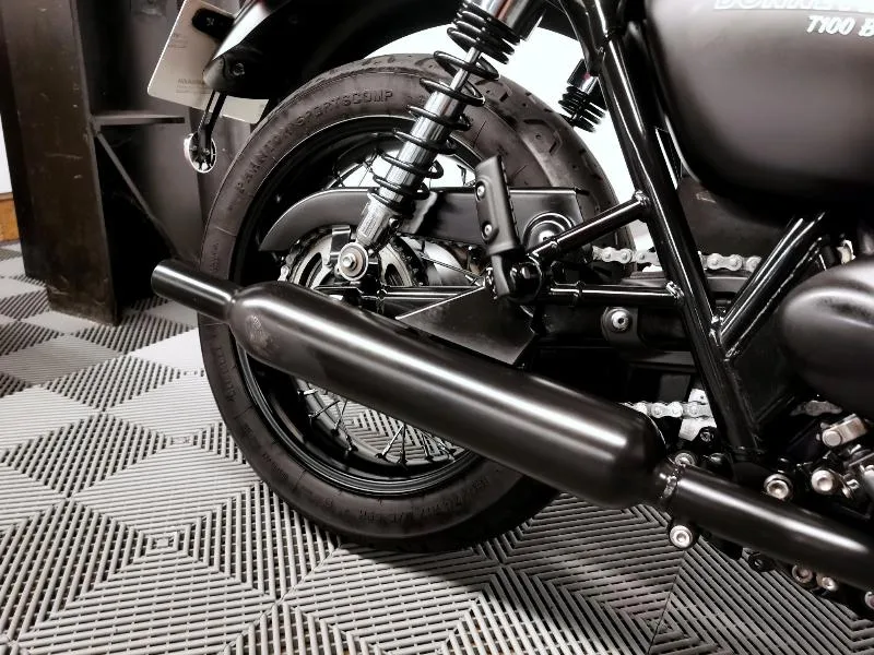 Bonneville T100