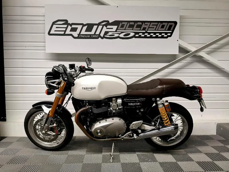 THRUXTON 1200 R
