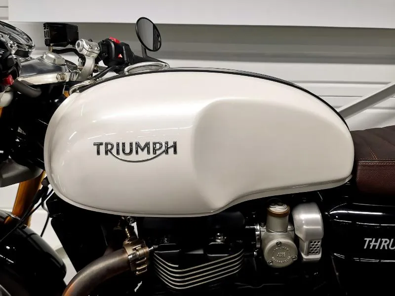 THRUXTON 1200 R