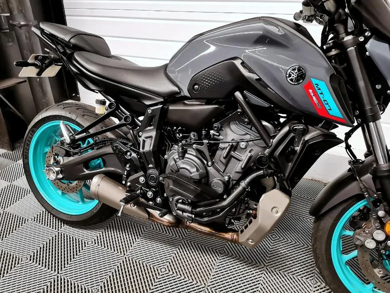 MT07