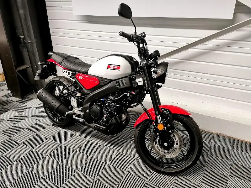 XSR 125