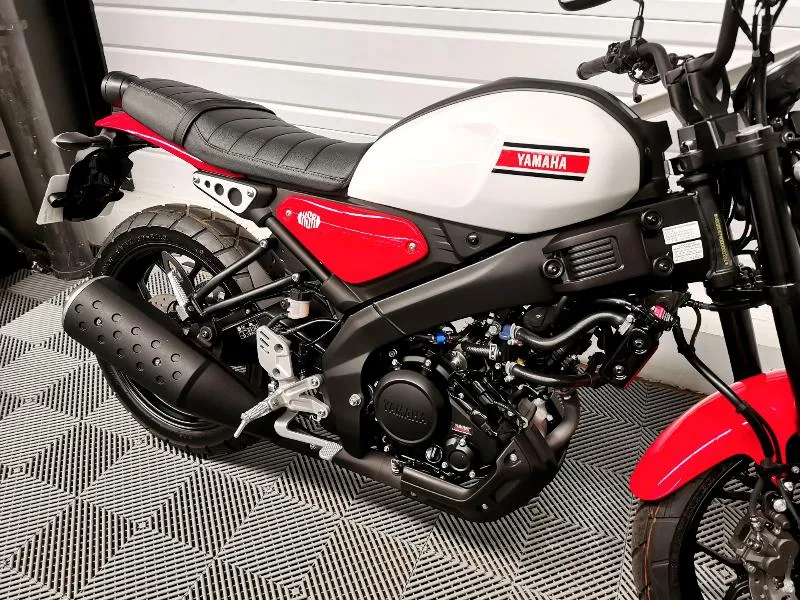 XSR 125
