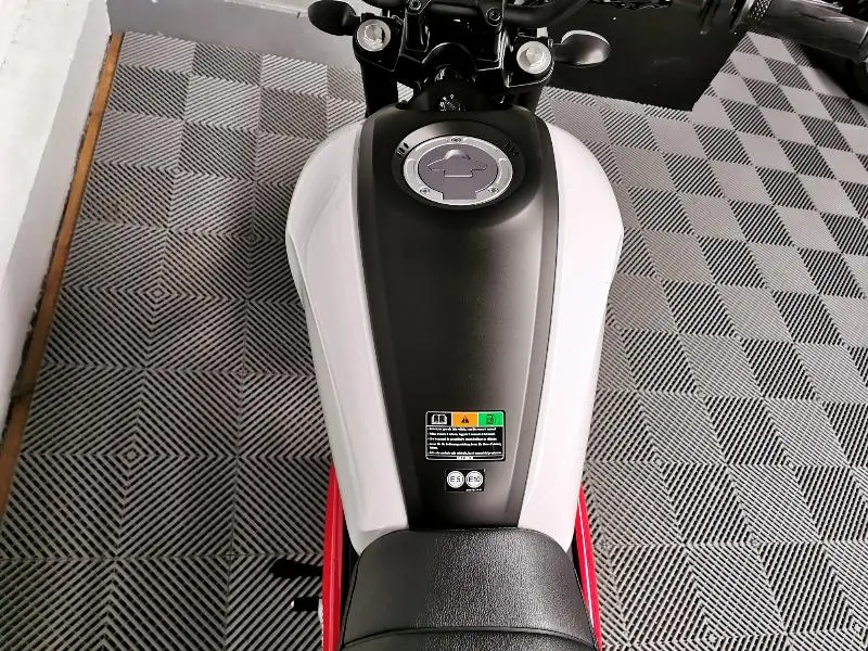 XSR 125