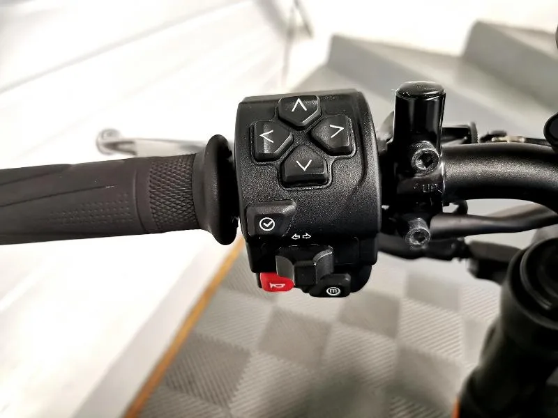 TRIDENT 660