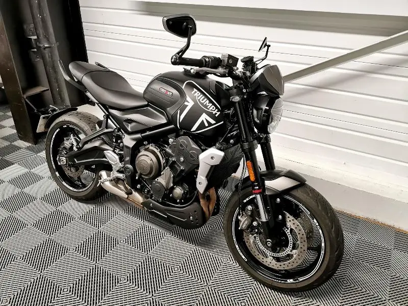 TRIDENT 660